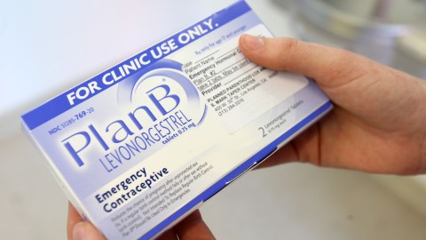 La píldora anticonceptiva “Plan B” se puso a la disposición de mujeres de todas edades sin receta médica en 2013.