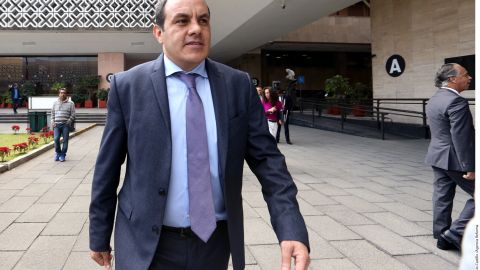 mamá de cuautemoc blanco lo regaña