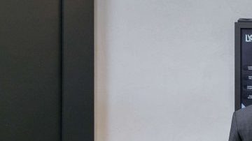 Juan Carlos Osorio disfrutó el tour que le ofreció el LAFC, incluyendo el estadio que será su casa.