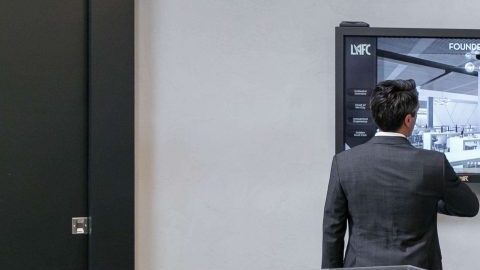 Juan Carlos Osorio disfrutó el tour que le ofreció el LAFC, incluyendo el estadio que será su casa.