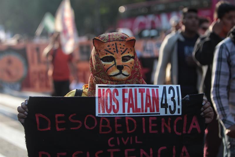 SIgue abierto el caso Ayotzinapa.