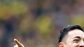 Marco Fabián marcó un golazo, en la derrota del Eintracht Frankfurt con el Borussia Dortmund.