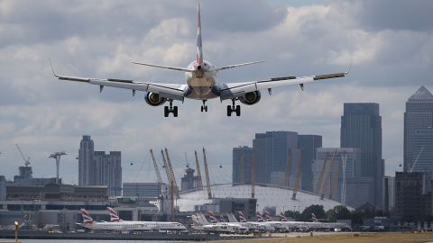 Las aerolíneas suelen falsear la duración de los vuelos para evitar pagar compensaciones por retraso.