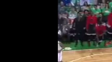 Marcus Smart perdió la razón frente a los fans de Boston