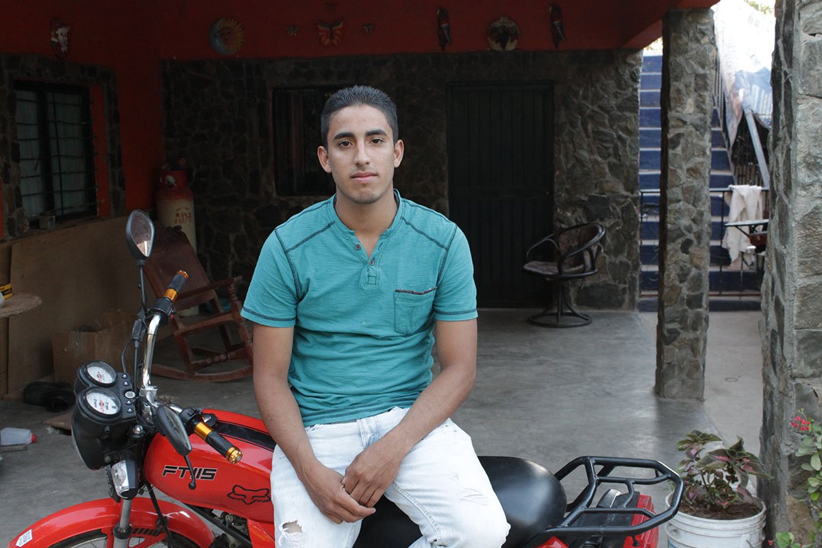 Juan Manuel Montes de 23 años fue deportado a pesar de tener DACA.