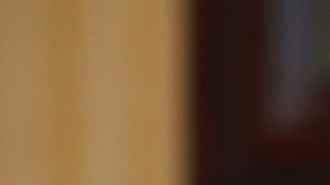 Durante la primera cita a ciegas no debe abordarse el tema personal de sufrir de depresión. Los expertos aconsejan hacerlo cuando se conozca mejor a la persona y se haya establecido una amistad más profunda.