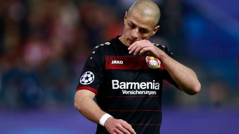 Javier "Chicharito" Hernández y Bayer Leverkusen atraviesan por una crítica situación.