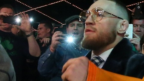 Conor McGregor Floyd Mayweather.