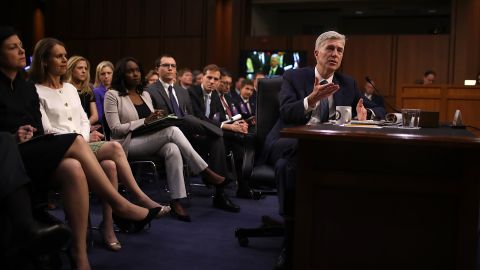 Neil Gorsuch enfrenta un camino complicado hacia el Tribunal Supremo.