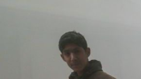 Familias huyen tras un ataque aéreo del gobierno en las afueras de Damasco, Siria. ABDULMONAM EASSA / AFP / Getty Images