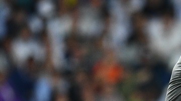 Luis Enrique, técnico del Barcelona, da indicaciones durante el clásico ante Real Madrid.