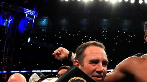 Joshua reconquistó los títulos de la FIB, AMB y OMB en su revancha contra Andy Ruiz, en 2019.