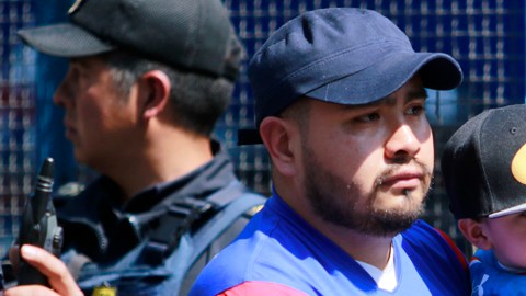 Los rostros de la afición del Cruz Azul lo dicen todo, al enterarse del aumento en el precio de los boletos.