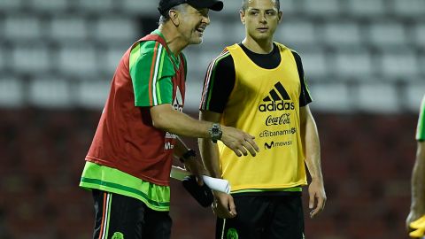 Juan Carlos Osorio y Javier "Chicharito" Hernández