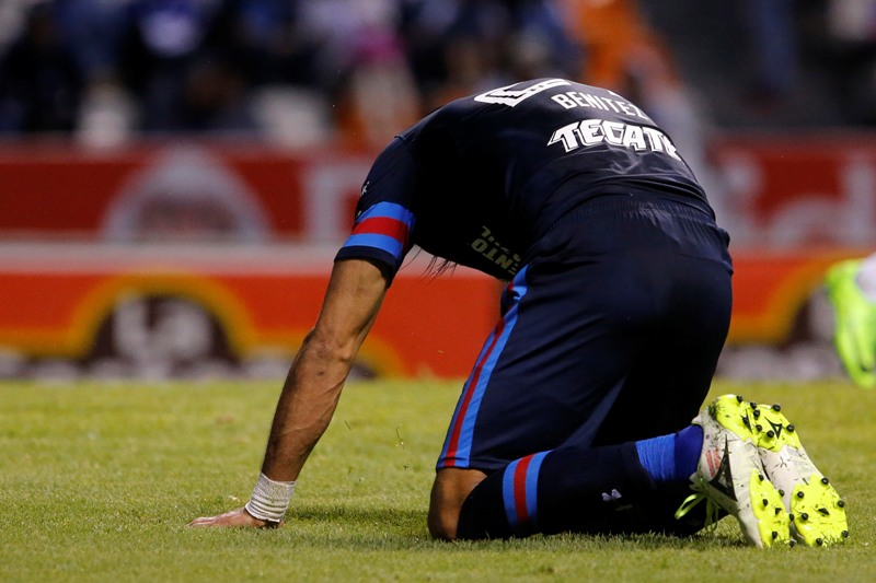 Jorge Benítez en lamento tras perder el Cruz Azul en la jornada 14 ante el Club Puebla.