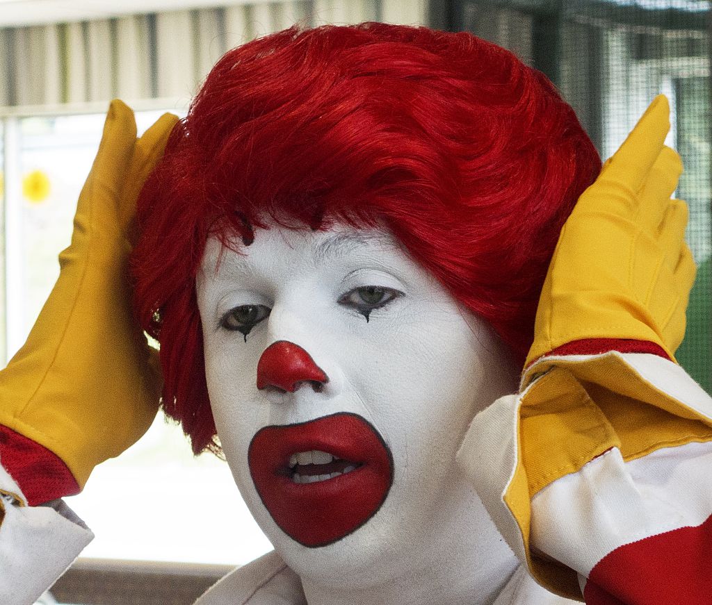 El LAUSD busca cesar su colaboración con McDonald's.