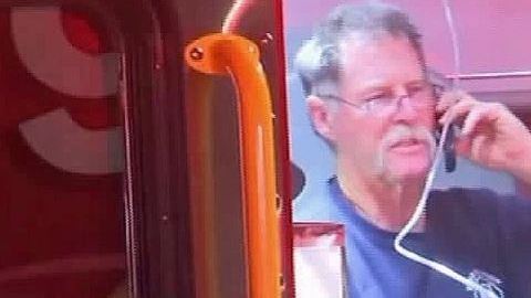 La madre se encuentra en condición crítica.