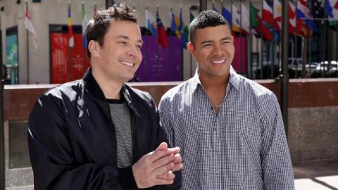 José Quintana junto a Jimmy Fallon.