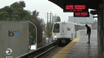 Las autoridades han aumentado la seguridad en las estaciones de BART en Oakland.