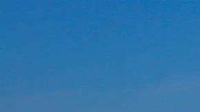 United Airlines emplea alrededor de 1,200 personas en el área de Houston.