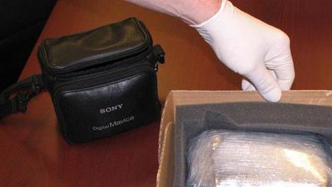 Tres años de cárcel para policía mexicano acusado de tráfico de droga