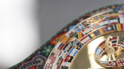 Este es el cinturón huichol del CMB que será entregado al vencedor de la pelea entre Canelo y Chávez Jr.