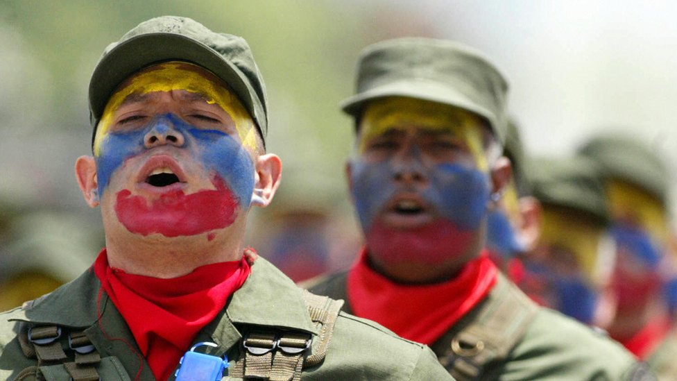 El mundo militar y político en Venezuela están conectados.