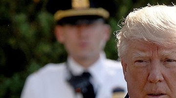 Vínculos con Rusia y memo del ex director del FBI tienen a Trump contra las cuerdas