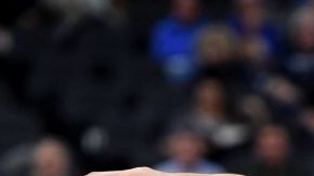 Lonzo Ball, el fenómeno de UCLA, podría estar disponible para los Lakers, quienes tuvieron suerte en la Lotería de la NBA.