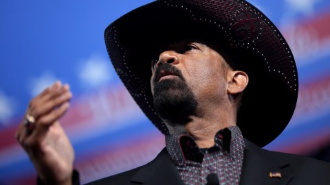 El sheriff David Clarke es una figura controversial.