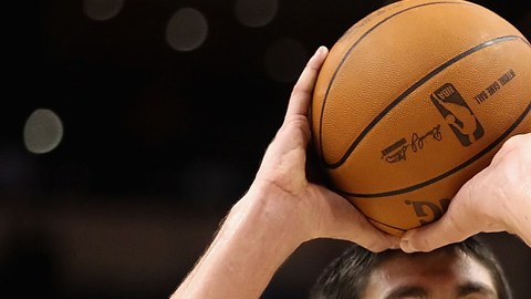 El serbio Darko Milicic fue uno de los fracasos millonarios de la NBA.