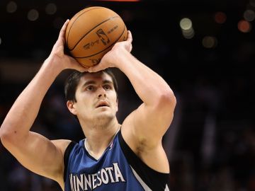 El serbio Darko Milicic fue uno de los fracasos millonarios de la NBA.