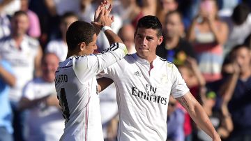Chciahrito y James festejan tras conseguir un gol con Real Madrid.