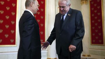 Milos Zeman y Vladimir Putin.