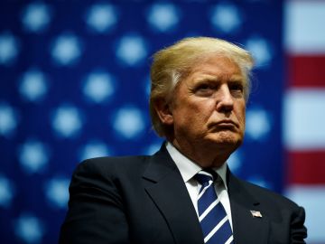 Trump se reunió con el canciller Lavrov y el embajador ruso en Washington, Serguéi Kislyak