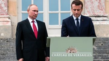 Macron y Putin en Versalle. ETIENNE LAURENT/AFP/Getty Images