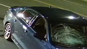 La sospechosa es descrita como una mujer afroamericana.