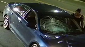 La sospechosa es descrita como una mujer afroamericana.