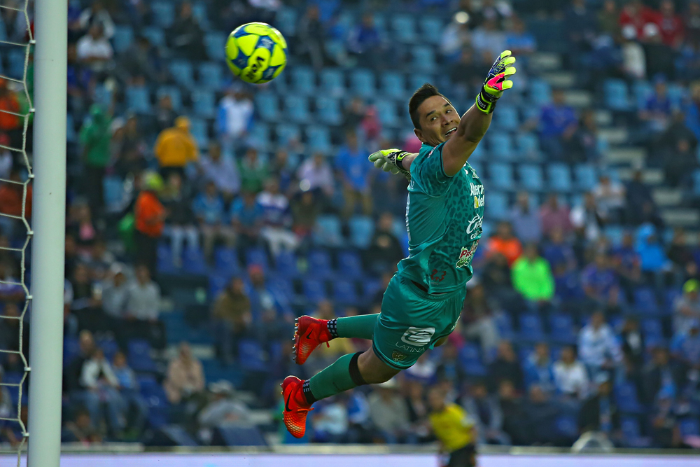 Moisés Muñoz podría fichar con Cruz Azul para la siguiente temporada