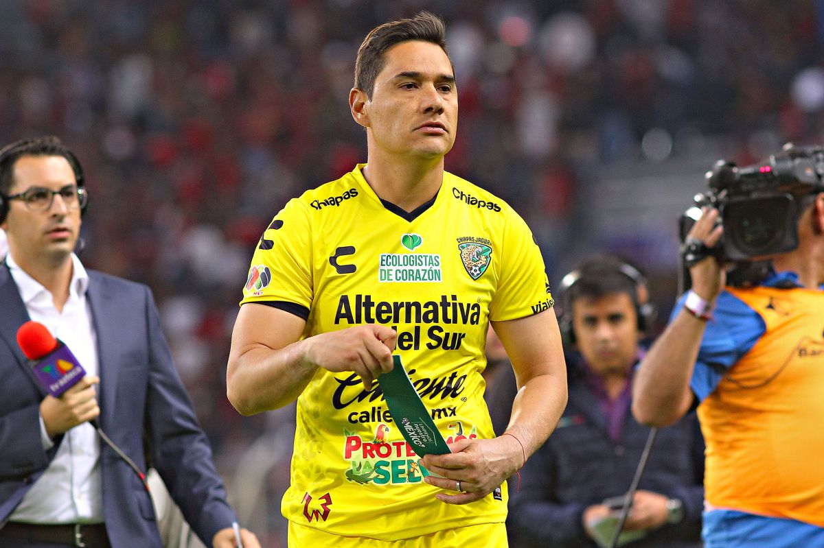 Moisés Muñoz no entra en los planes del América La Opinión