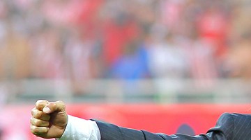 Matías Almeyda conquistó su primer título de liga con Chivas