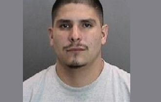 Marvin Magallanes, 25, es acusado de matar a dos indigentes.