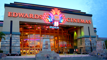 Edwards Cinema 20, sitio donde culminó la persecución.