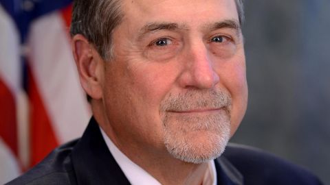 El director del Buró del Censo de EEUU John Thompson renunció al cargo.