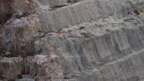 El gobernador de Jalisco autoriza inundar tres pueblos para concluir una presa.