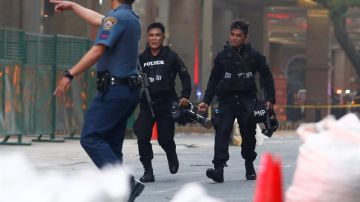 Policía filipina llegó a la zona del ataque.EFE