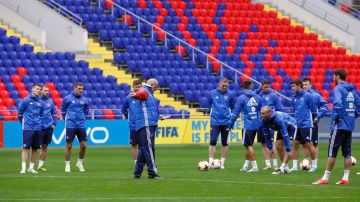La selección de Rusia afina detalles para su debut en la Copa Confederaciones