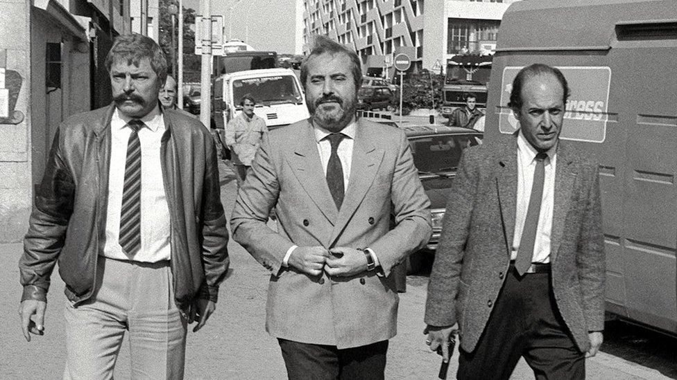 El juez Giovanni Falcone (centro) falleció en 1992 en un atentado de La Cosa Nostra.