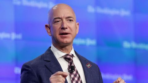 Jeff Bezos es uno de los empresarios del sector tecnológico más ricos del mundo. Pero ha ha dicho que donará millones de dólares para combatir el cambio climático.