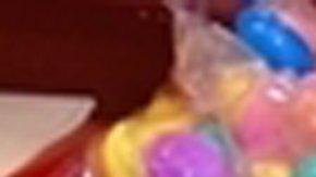 Imágenes de los juguetes incautados por la policía el lunes.